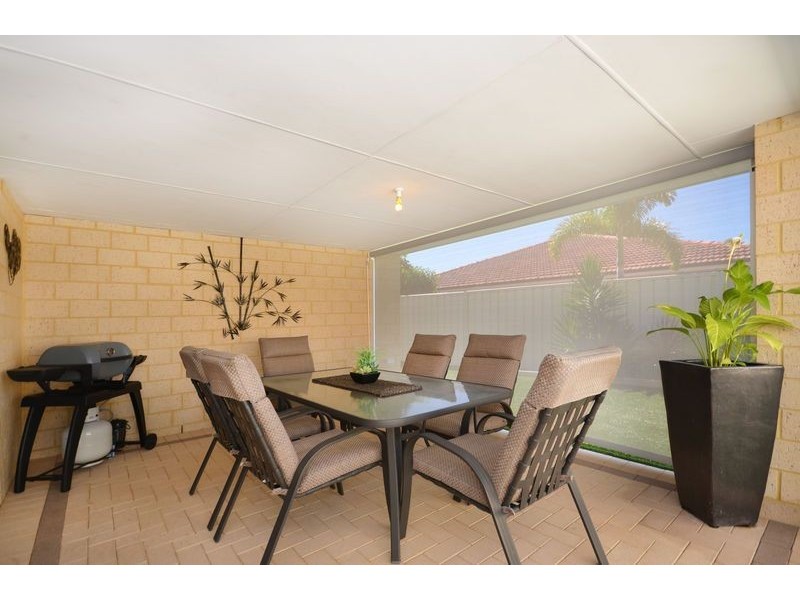 4 Cvitan Bend, Madeley WA 6065