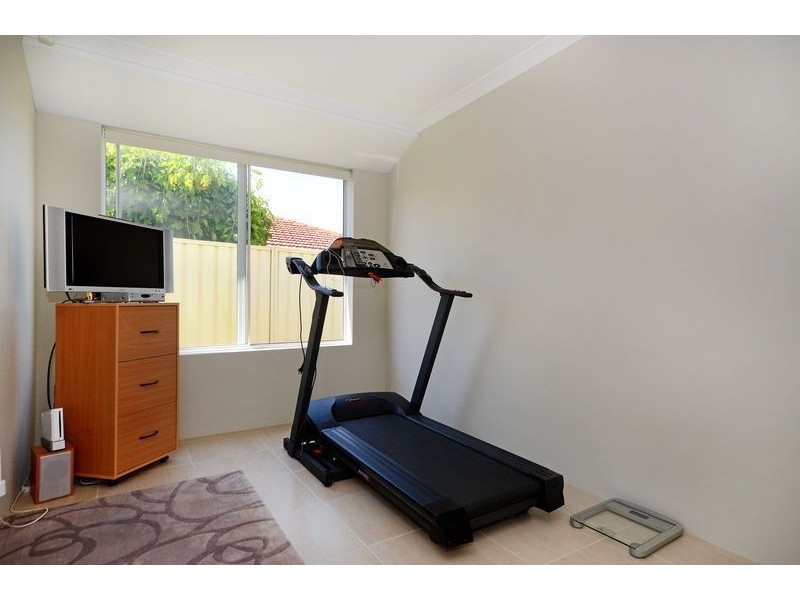 4 Cvitan Bend, Madeley WA 6065