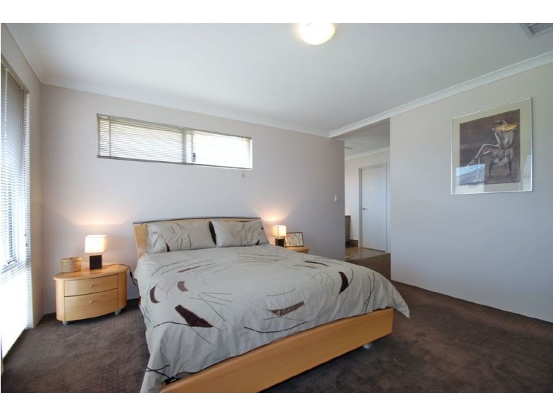 24 Kandalee Gate, Banksia Grove WA 6031