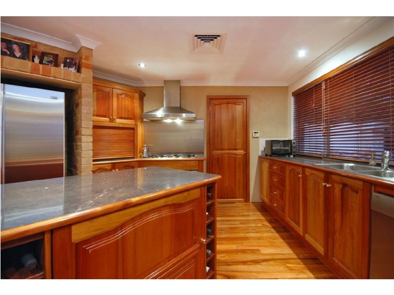 20 Manitoba Court, Joondalup WA 6027