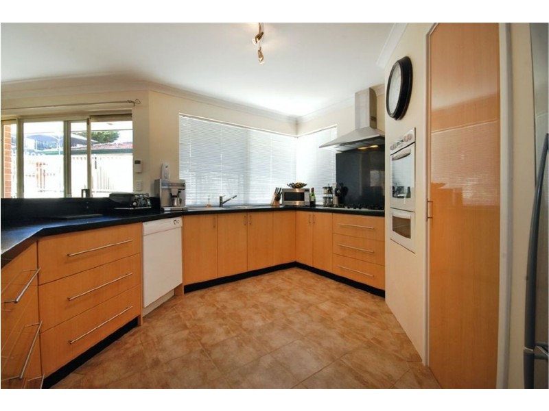 3 Tandou Court, Edgewater WA 6027