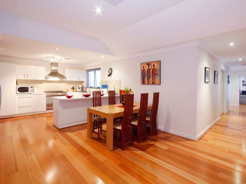 22 Hopewell Pass, Carramar WA 6031