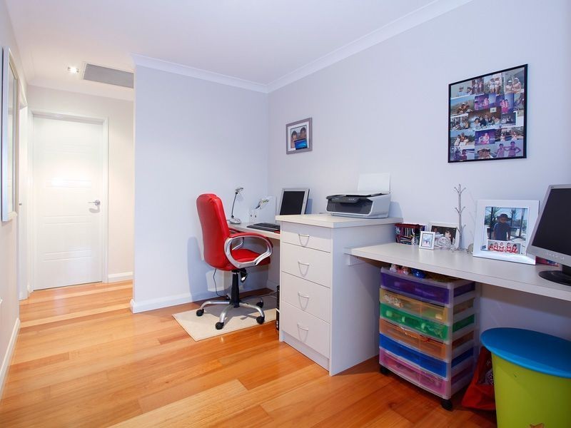 22 Hopewell Pass, Carramar WA 6031