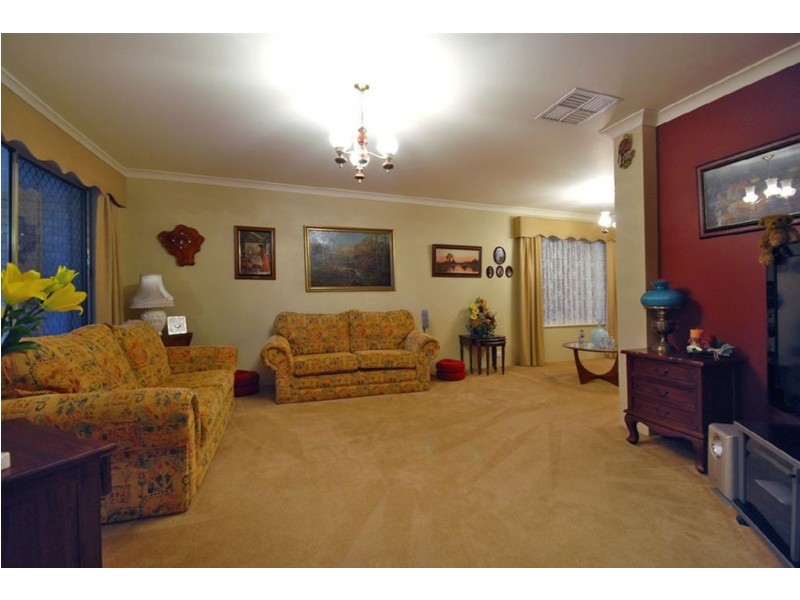 19 Oakland Hills Boulevard, Currambine WA 6028