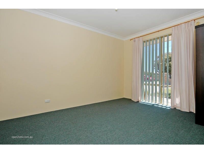 16 Mitchell Place, Two Rocks WA 6037