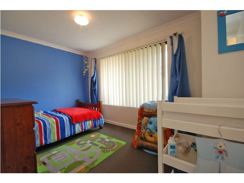 16 Nambi Parkway, Banksia Grove WA 6031