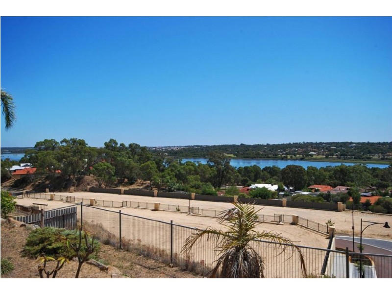 46 Lakeview Drive, Edgewater WA 6027