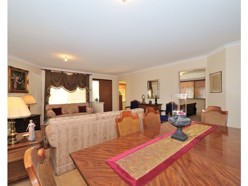 7 Cuchullin Court, Kinross WA 6028