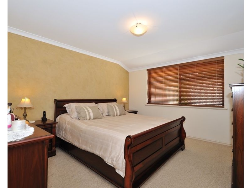 7 Cuchullin Court, Kinross WA 6028