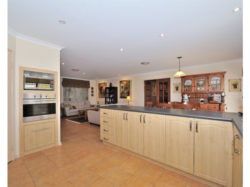 7 Cuchullin Court, Kinross WA 6028