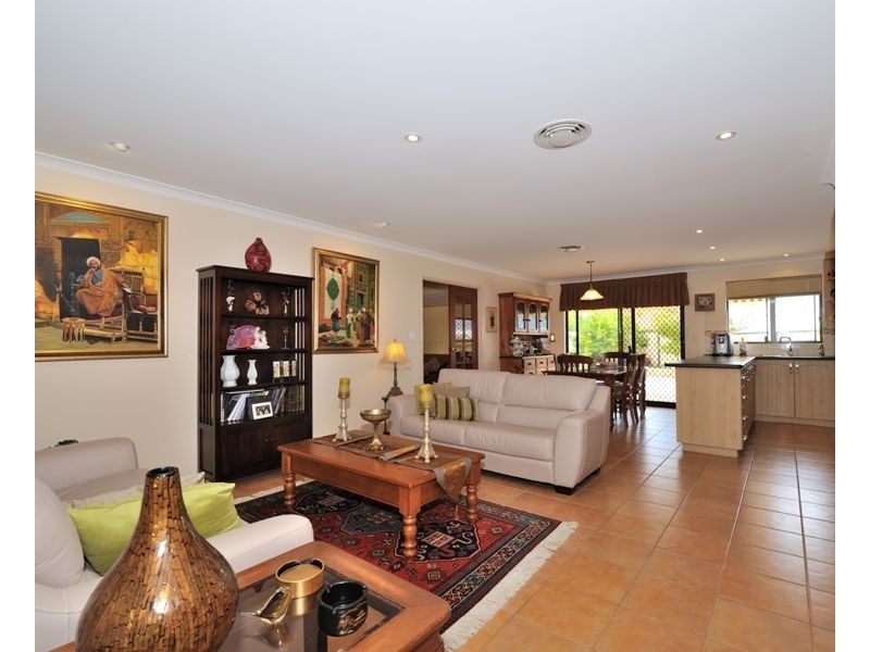 7 Cuchullin Court, Kinross WA 6028