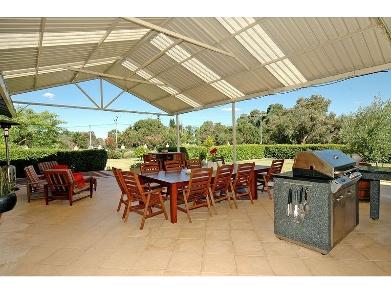 157 Lakelands Drive, Gnangara WA 6077