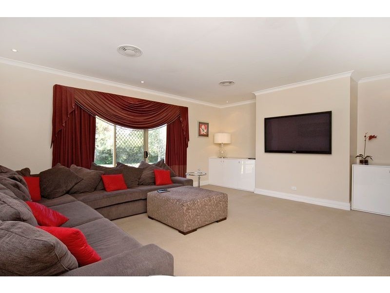 157 Lakelands Drive, Gnangara WA 6077