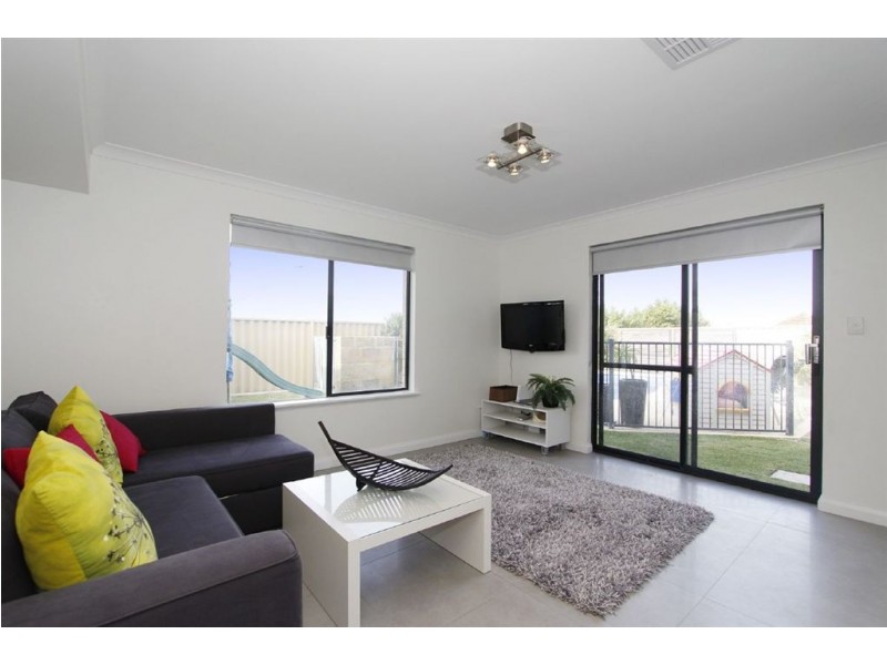 22 Venice Entrance, Iluka WA 6028