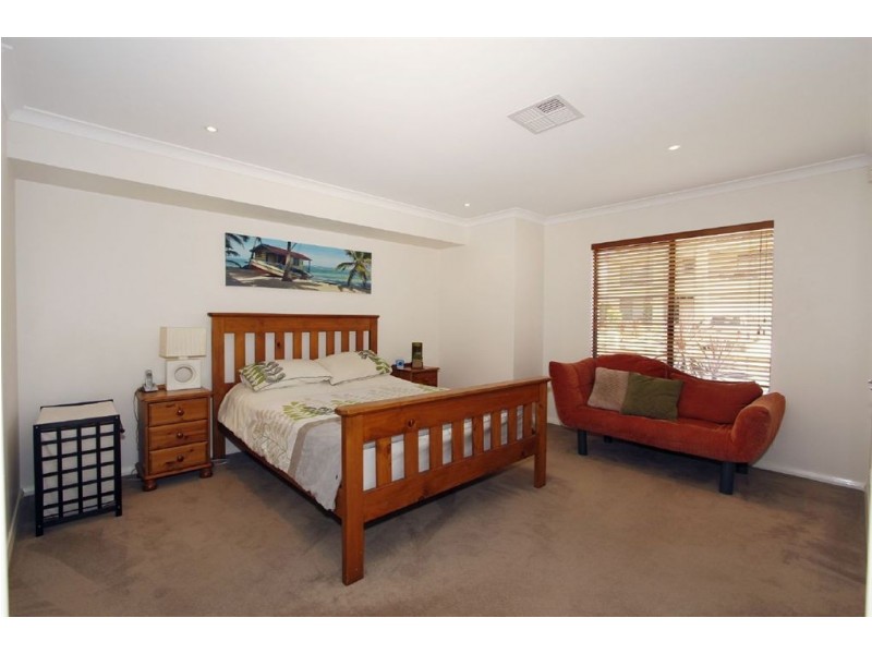 22 Venice Entrance, Iluka WA 6028