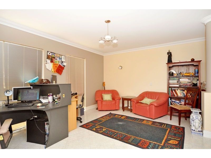 19 Shelduck Crescent, Joondalup WA 6027
