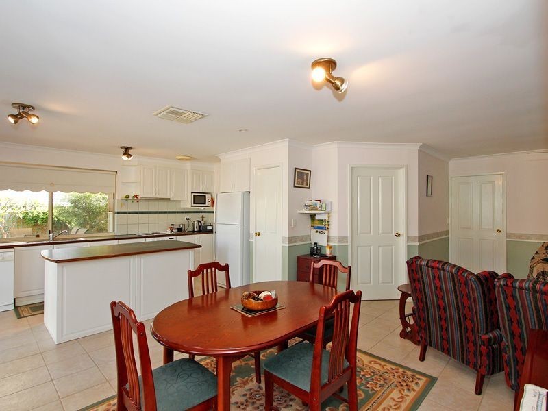12 Canterbury Circle, Currambine WA 6028