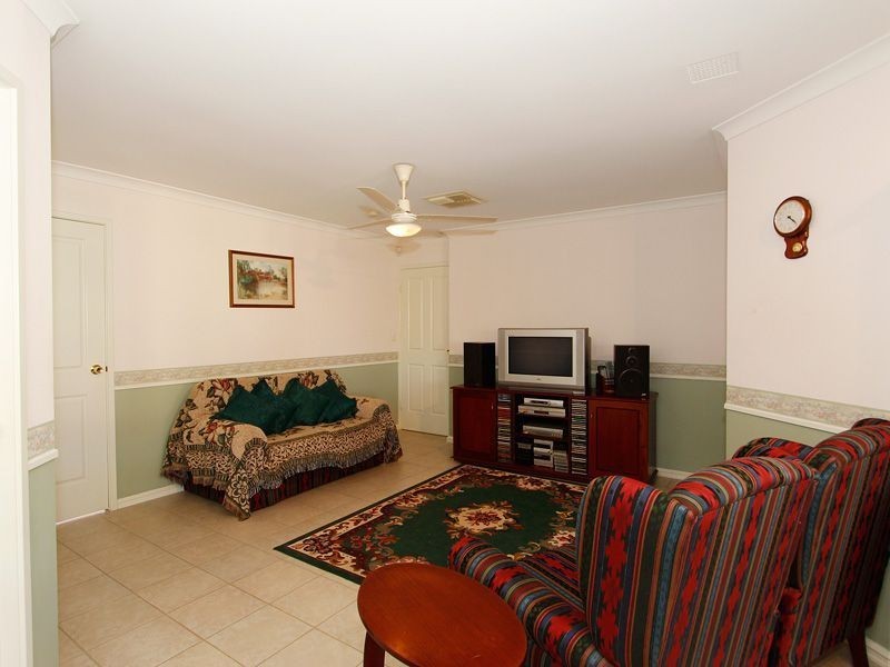 12 Canterbury Circle, Currambine WA 6028