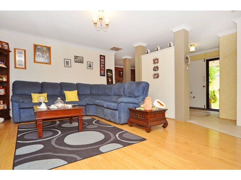 27B Madana Place, Craigie WA 6025