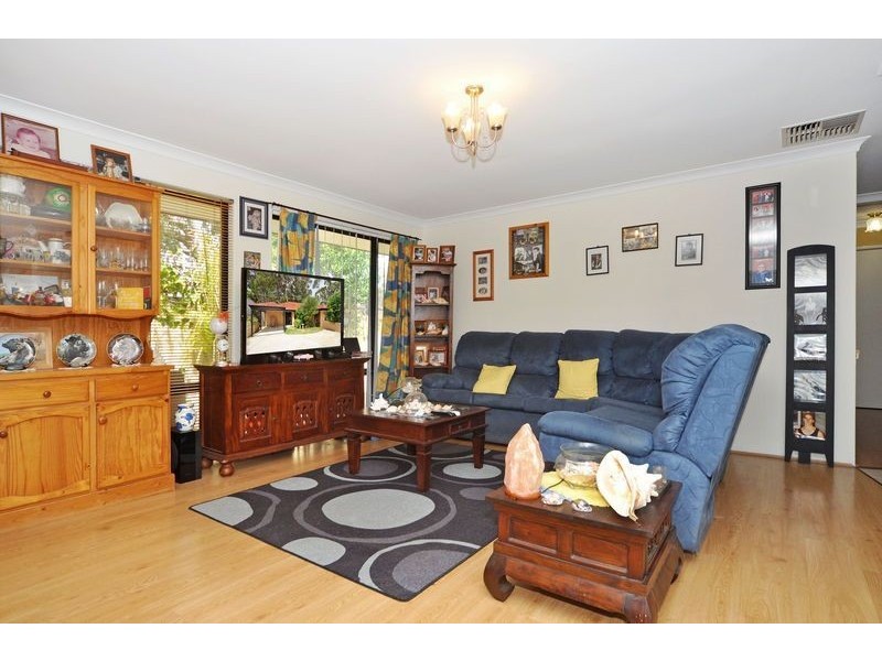 27B Madana Place, Craigie WA 6025