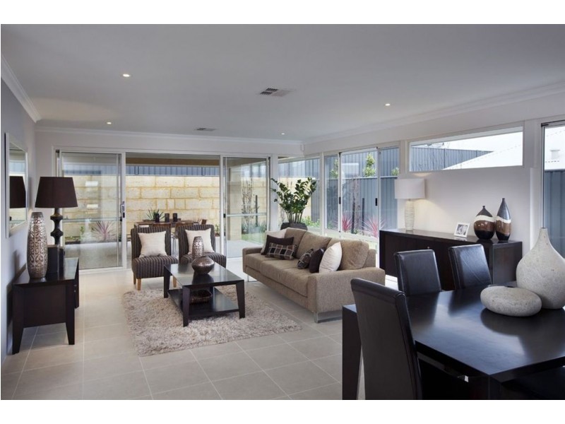 6 Saxicola Road, Banksia Grove WA 6031