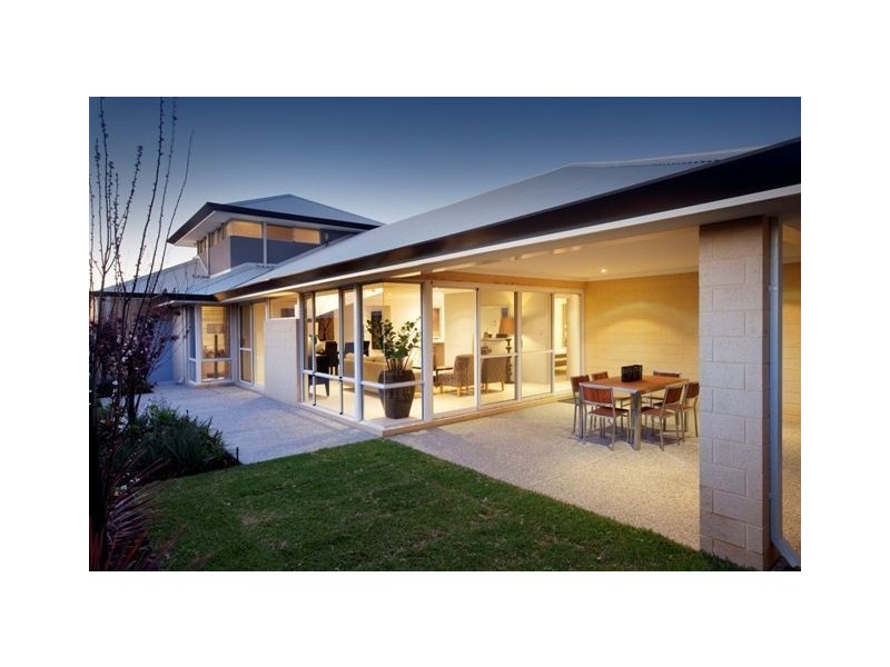 6 Saxicola Road, Banksia Grove WA 6031