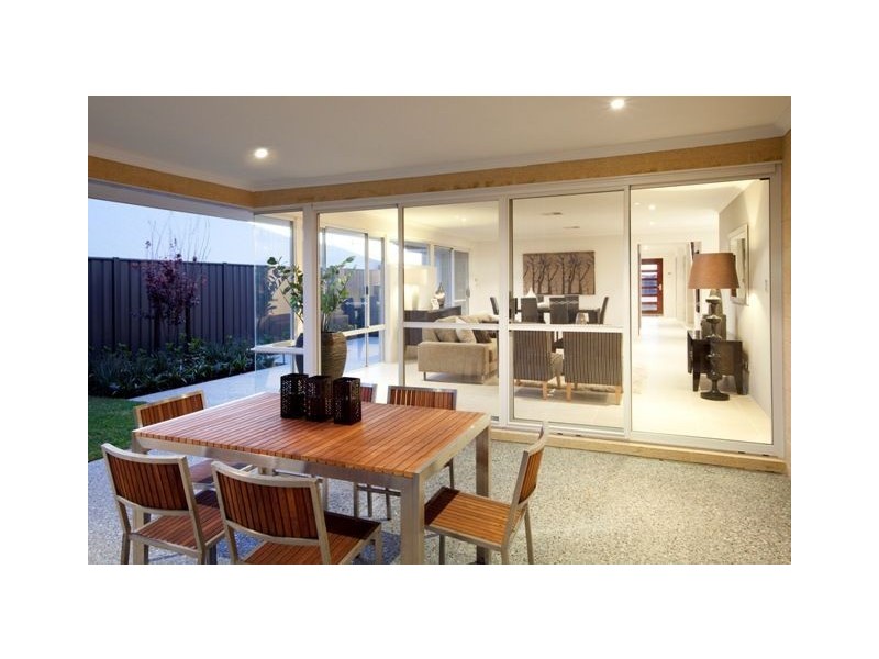 6 Saxicola Road, Banksia Grove WA 6031