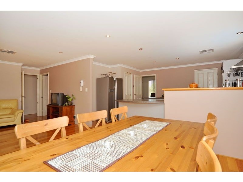 7 Hebrides Link, Kinross WA 6028