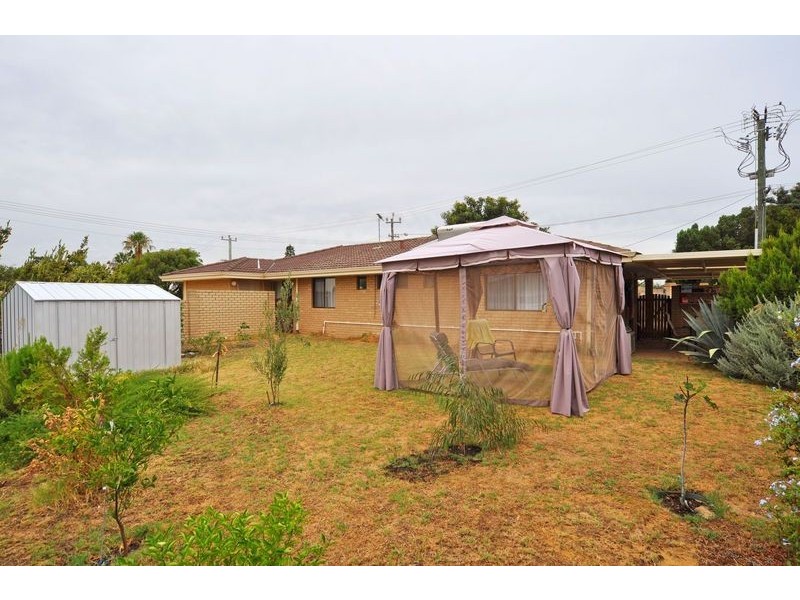 23 Bullara Road, Craigie WA 6025