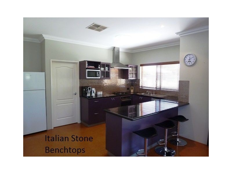 1/15 Joel Way, Wanneroo WA 6065