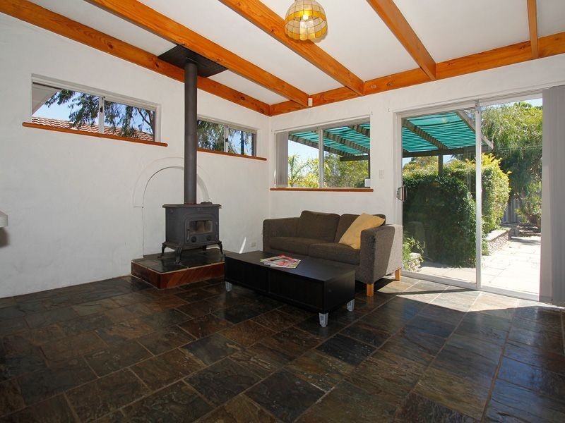 11 Admiral Grove, Heathridge WA 6027