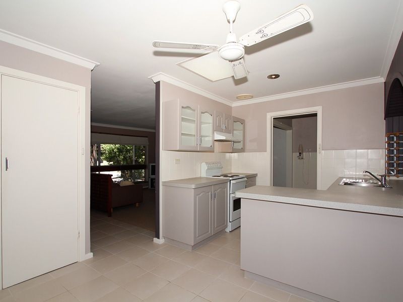 11 Admiral Grove, Heathridge WA 6027