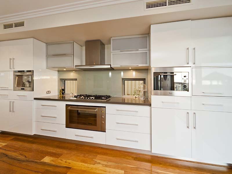 8 Whitewater Lookout, Iluka WA 6028