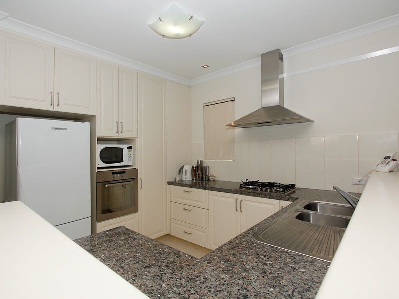 12/32 Hocking Road, Kingsley WA 6026