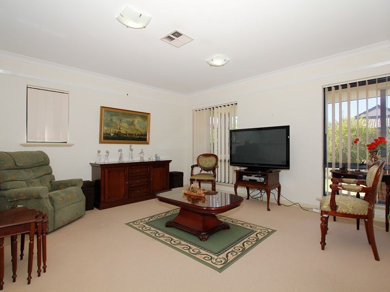 12/32 Hocking Road, Kingsley WA 6026