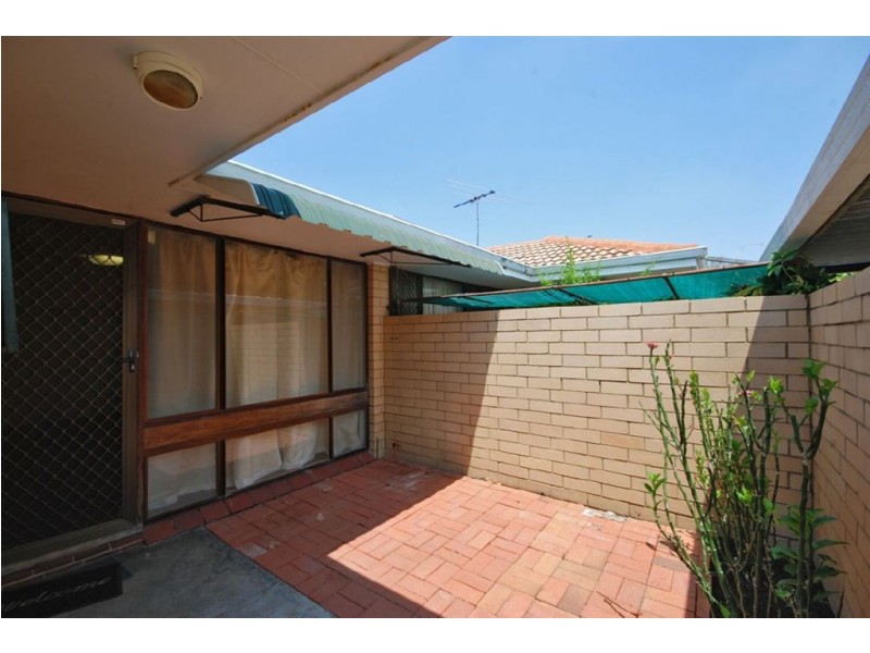 33A Seaflower Crescent, Craigie WA 6025