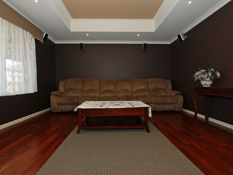 131 Santa Gertrudis Drive, Lower Chittering WA 6084