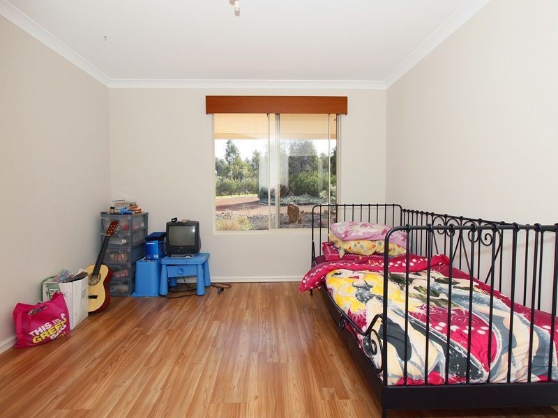 131 Santa Gertrudis Drive, Lower Chittering WA 6084