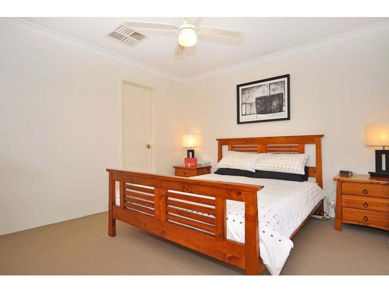 4 Taroona Lane, Currambine WA 6028