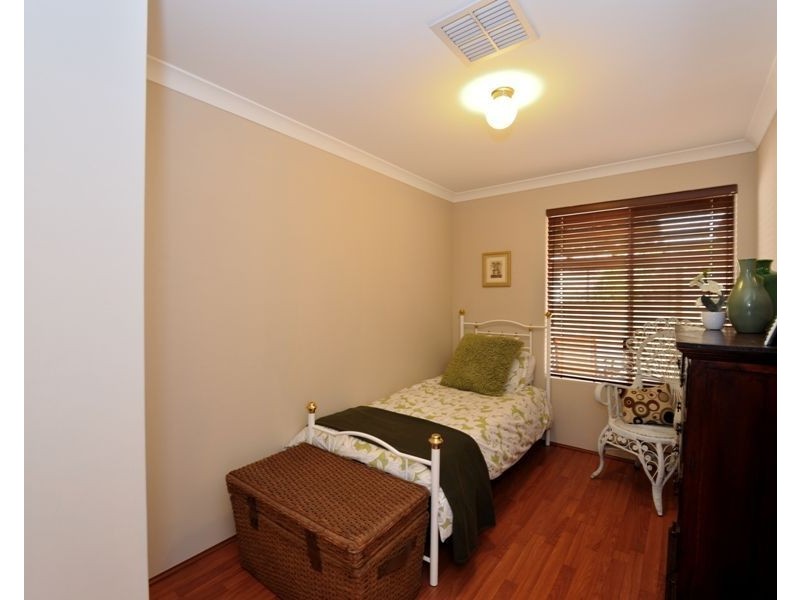 6 Eastleigh Loop, Currambine WA 6028
