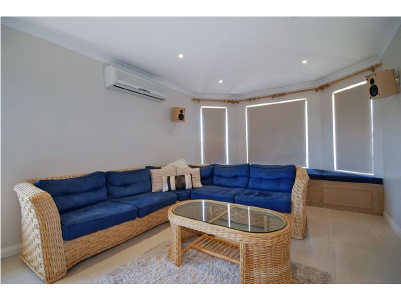 15 Barham Mews, Currambine WA 6028