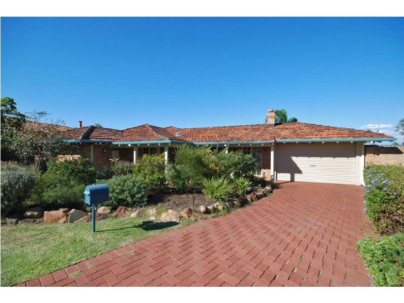 8 Clifftop Court, Edgewater WA 6027