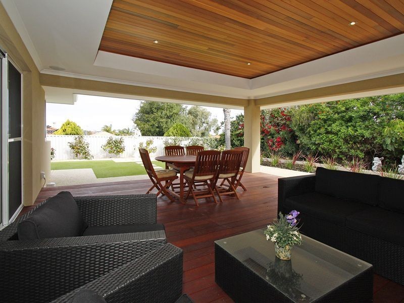 8 Smoothstone Court, Joondalup WA 6027