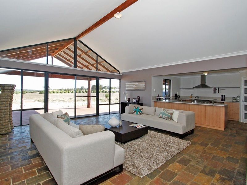 176 Ayrshire Loop, Lower Chittering WA 6084