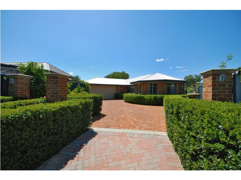 10 Hindmarsh Way, Edgewater WA 6027