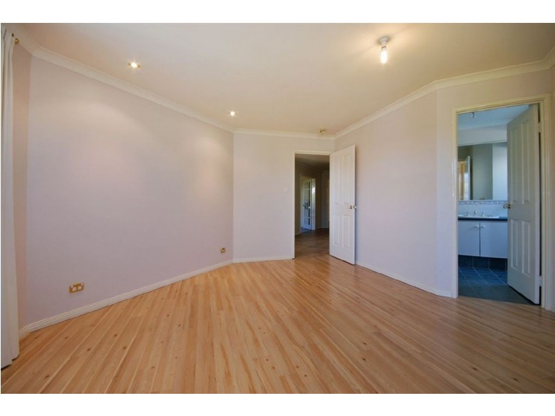 10 Hindmarsh Way, Edgewater WA 6027