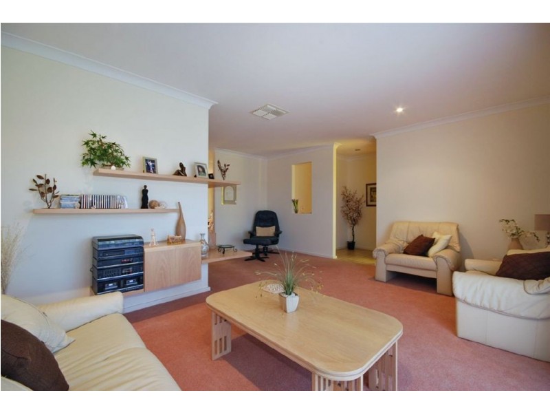 5 Whitecap Court, Edgewater WA 6027