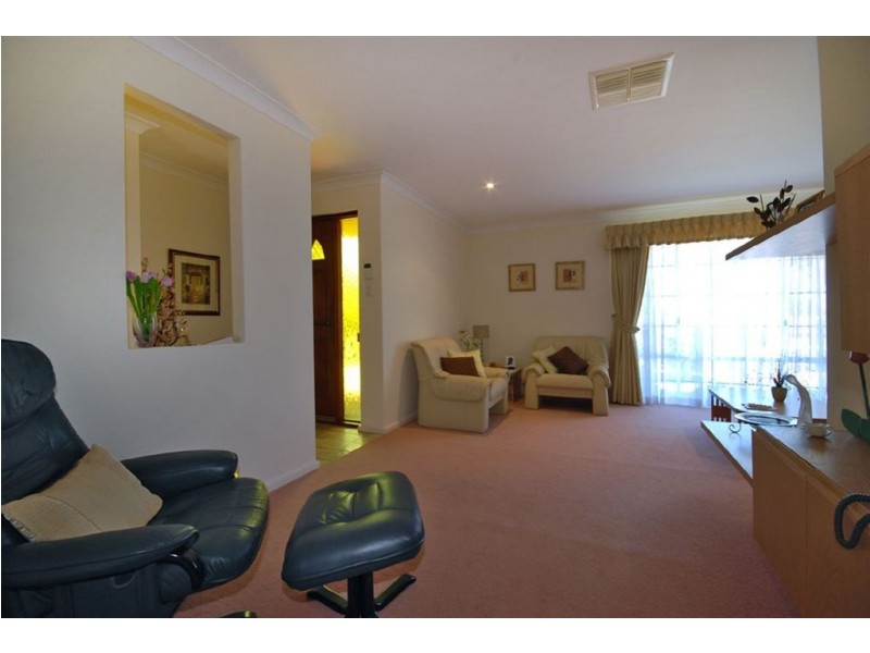 5 Whitecap Court, Edgewater WA 6027