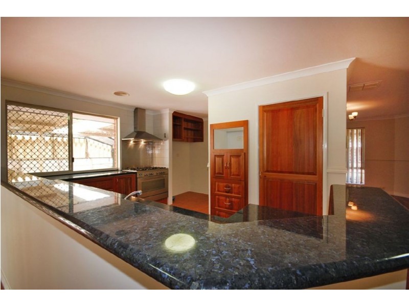 27 Jacob Close, Wanneroo WA 6065