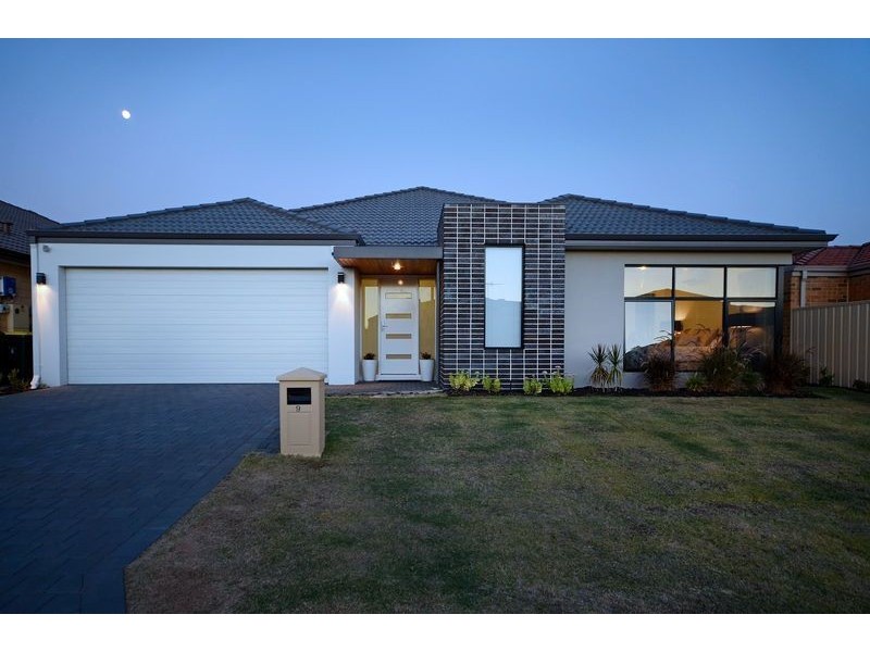 9 Cass Boulevard, Darch WA 6065